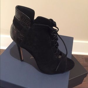 Black peep toe Booties